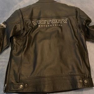 Mens Large Leather VICTORY Motorcycle Jacket NWOT